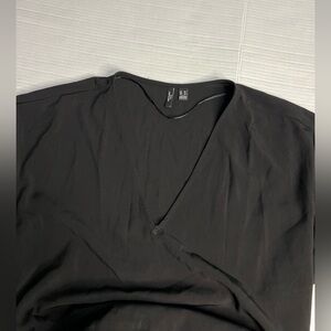 Women’s Black V-Neck dress